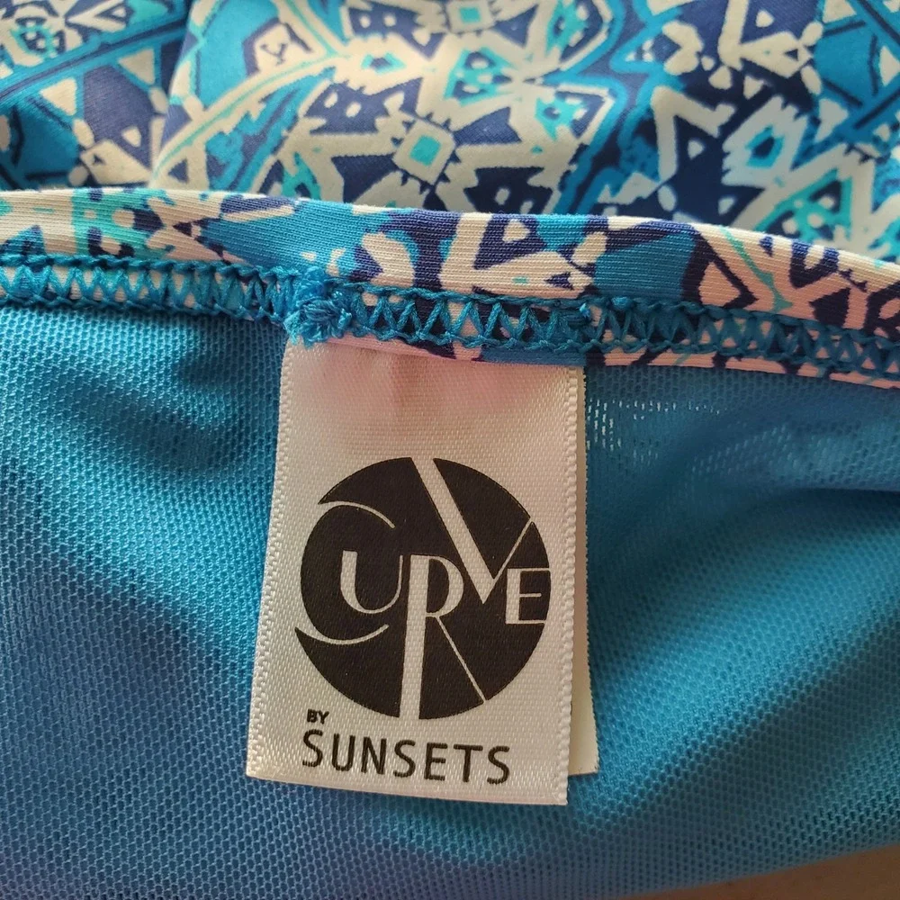 Curve by Sunsets‎ Tangier Iconic Twist Underwire Tankini Swim Top Blue White 20W